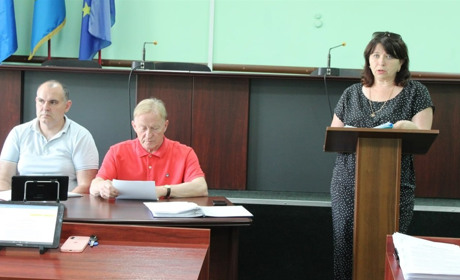 Виконком у Біляївці: надали жителям матеріальну допомогу, затвердили схему сміттєвих контейнерів