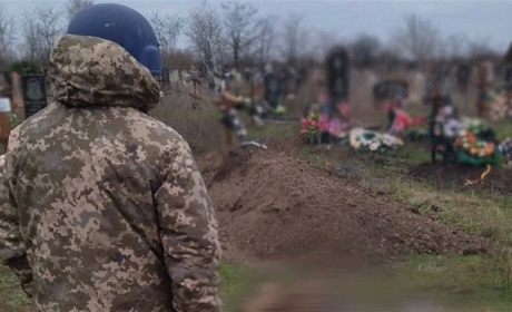 Правоохоронці ексгумували два тіла загиблих у квітні жителів Херсонської області