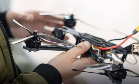 Українці можуть пройти безкоштовне навчання і збирати FPV-дрони вдома. Реакція соцмереж