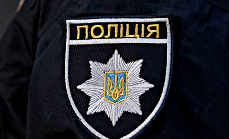 У сільському барі на Переяславщині чоловік штрикнув односельця в живіт: хроніка поліції
