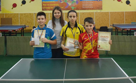 Покровські тенісисти вибороли «золото», «срібло» і «бронзу» на Всеукраїнському турнірі