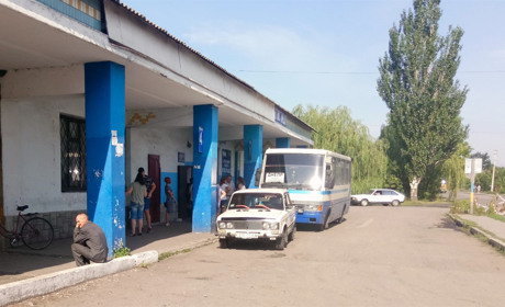 Хто відповідає за транспортне сполучення, і чому це питання стало проблемою для району