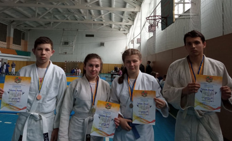 Дзюдоїсти зі Сватового вибороли 7 призових місць на Чемпіонаті Луганської області: подробиці