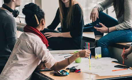 Продавцю пропонують до 9 000 грн, а головному бухгалтеру 22 100 грн: свіжі вакансії Жовтих Вод