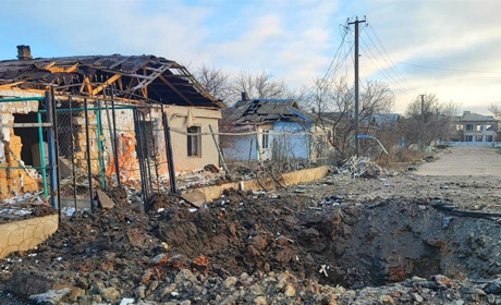 Ворожі обстріли на Херсонщині: пошкоджені будинки, школа, дитсадочок (ФОТО)