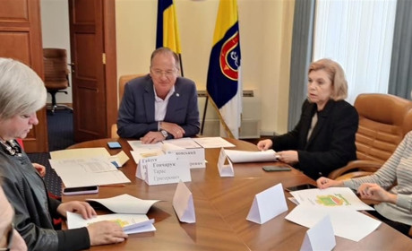 На засіданні Геральдичної колегії Одеської облради Нерубайську затвердили герб та прапор