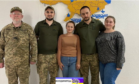 У Балаховицькій гімназії військові вчили дітей правилам безпеки
