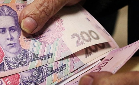 Одеситки ошукали херсонських пенсіонерів на понад 600 тисяч гривень. Справу передали до суду