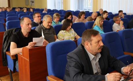 Як працюватимуть дитсадочки влітку та чи підвищили тариф на воду: засідання виконкому у Звягелі