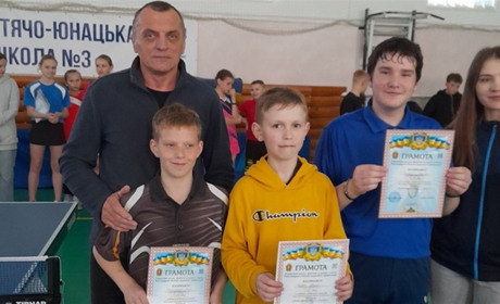 Перемоги юних славутчан на чемпіонаті області з тенісу настільного