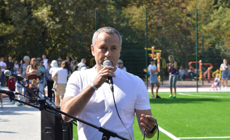 В Херсоні відкрили для відвідувачів задній двір міської ради та ще один майданчик у парку