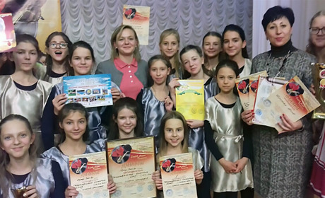 Учні Петропавлівської школи №2 отримали запрошення на фестиваль в Болгарію