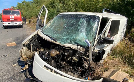 Біля Сатанова сталася ДТП: двоє людей загинуло, одну — госпіталізували