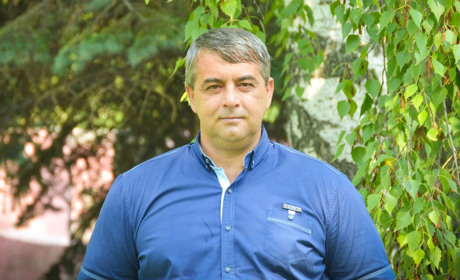 Гра: Впізнайте на фото відомих сватівчан