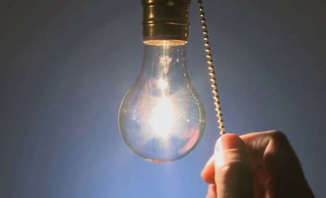 Планові відключення світла у Звягелі 13 жовтня: список адрес