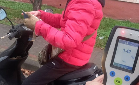 На Сарненщині патрульні зупинили нетверезого скутериста без номерних знаків