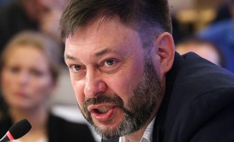 У Москві помер Кирило Вишинський: пропагандист, якого судили в Херсоні та обміняли
