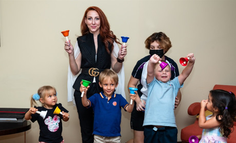 Ансамбль «Червона Калина» та школа мистецтв Talent Academy відкривають набір до україномовної групи