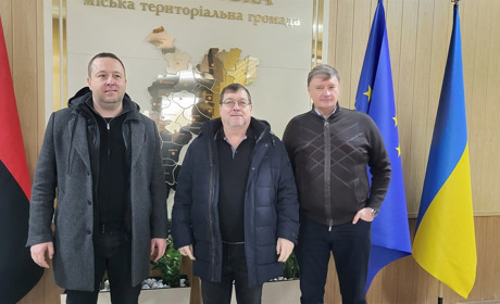 Делегація зі Славути вивчала досвід Теофіпольської та Волочиської громад
