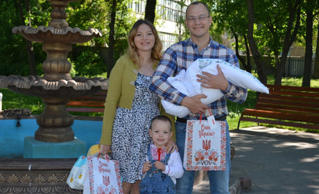 "Народжувала в Переяславі саме тоді, як уперше показали розбомблений пологовий у Маріуполі"