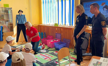 Домедична допомога, мінна та пожежна безпека: в Ліцеї №11 відкрили клас безпеки