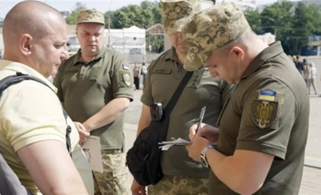 Для ТЦК хочуть переписати правила: що може змінитися з повістками та мобілізацією
