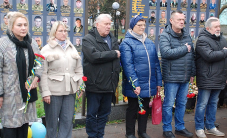 У Шостці відбулися заходи з нагоди Дня гідності та свободи