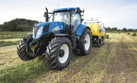 Трактор протаранил «Volkswagen»