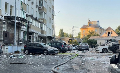 Вночі окупанти атакували Київщину дронами: в Києві одна людина загинула, є поранені