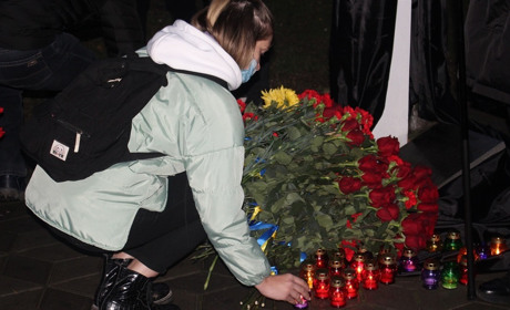 В Мелітополі вшанували пам’ять невинних, заморених голодом людей