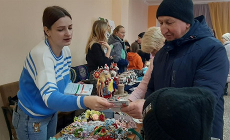 У селі Береза зібрали 11 000 гривень для захисників на благодійному ярмарку