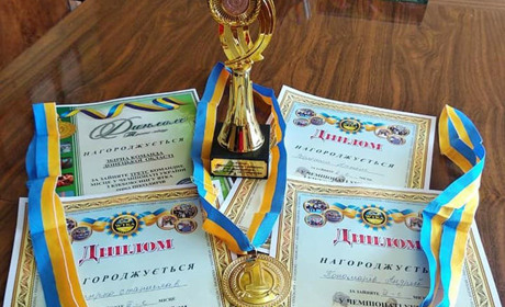 Покровські кікбоксери привезли комплект медалей з чемпіонату України