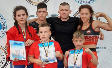 Измаильчане успешно дебютировали на чемпионате Украины по боевому самбо