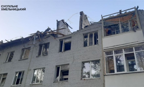 Вибухи на Хмельниччині: ОВА повідомила про масовану атаку "шахедів"