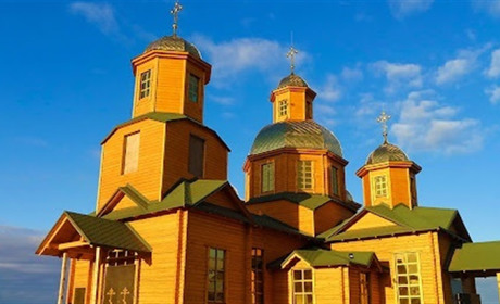 Графік Великодніх богослужінь 2025 року та освячення святкових кошиків у селах громад Переяславщини