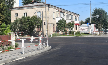 На Житомирській закінчують, а на Пушкіна почнуть: як триває ремонт на центральних вулицях міста