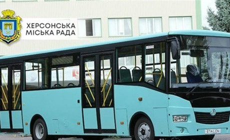 У Херсоні на маршрути комунальних автобусів виходять лише вакциновані водії