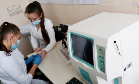 Понад пів мільйона на сучасне обладнання: Сергій Литвиненко підтримує медицину на Сарненщині