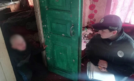Дитина відмовилась жити з п'яною матір'ю і попросила правоохоронців забрати її
