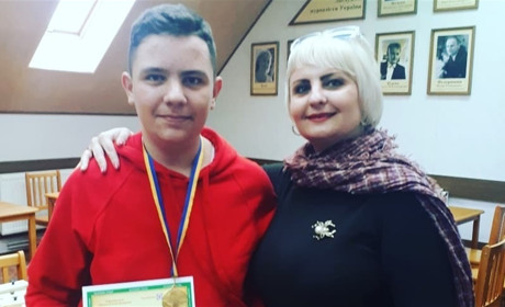 Валентин Гулька з Чорткова став переможцем обласного турніру з блискавичних шахів