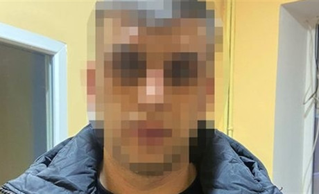 За крадіжку в таксі 23-річний славутчанин невдовзі постане перед судом