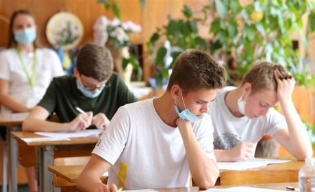 Южненських школярів звільнили від здачі ДПА цього року