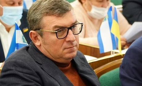 Депутат облради з Нової Каховки Юрій Власов втратив 9 автівок і придбав земельну ділянку