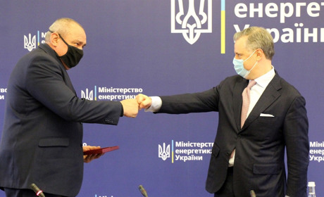 Олега Хатьомкіна, заступника головного інженера з технології та інжинірингу ХАЕС, відзначили орденом