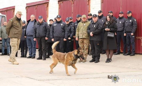У Нетішині відкрили оновлену та розширену філію кінологічного центру поліції
