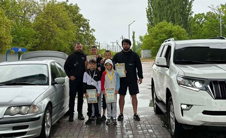 Долинські боксери на змаганнях в Олександрії показали гарні результати
