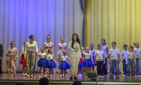 Молитва, музика і вдячність. Як у Сатанові відзначили День матері