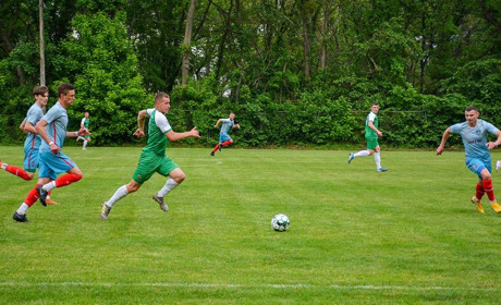 Гра "в суху". Мирівська "Дружба" обійшла васильківський "Городок 1998".