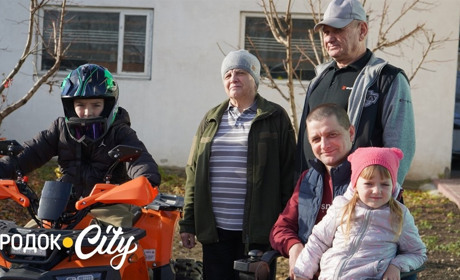 Він прийняв себе таким, яким є і відмовився жити в США. Як Роман Цимбалюк надихає ветеранів у TikTok