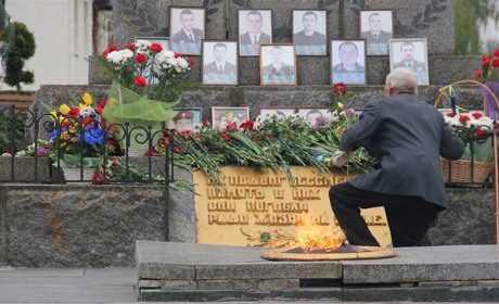 Стало відомо, скільки коштуватиме ремонт пам’ятника загиблим воїнам в центрі Калинівки